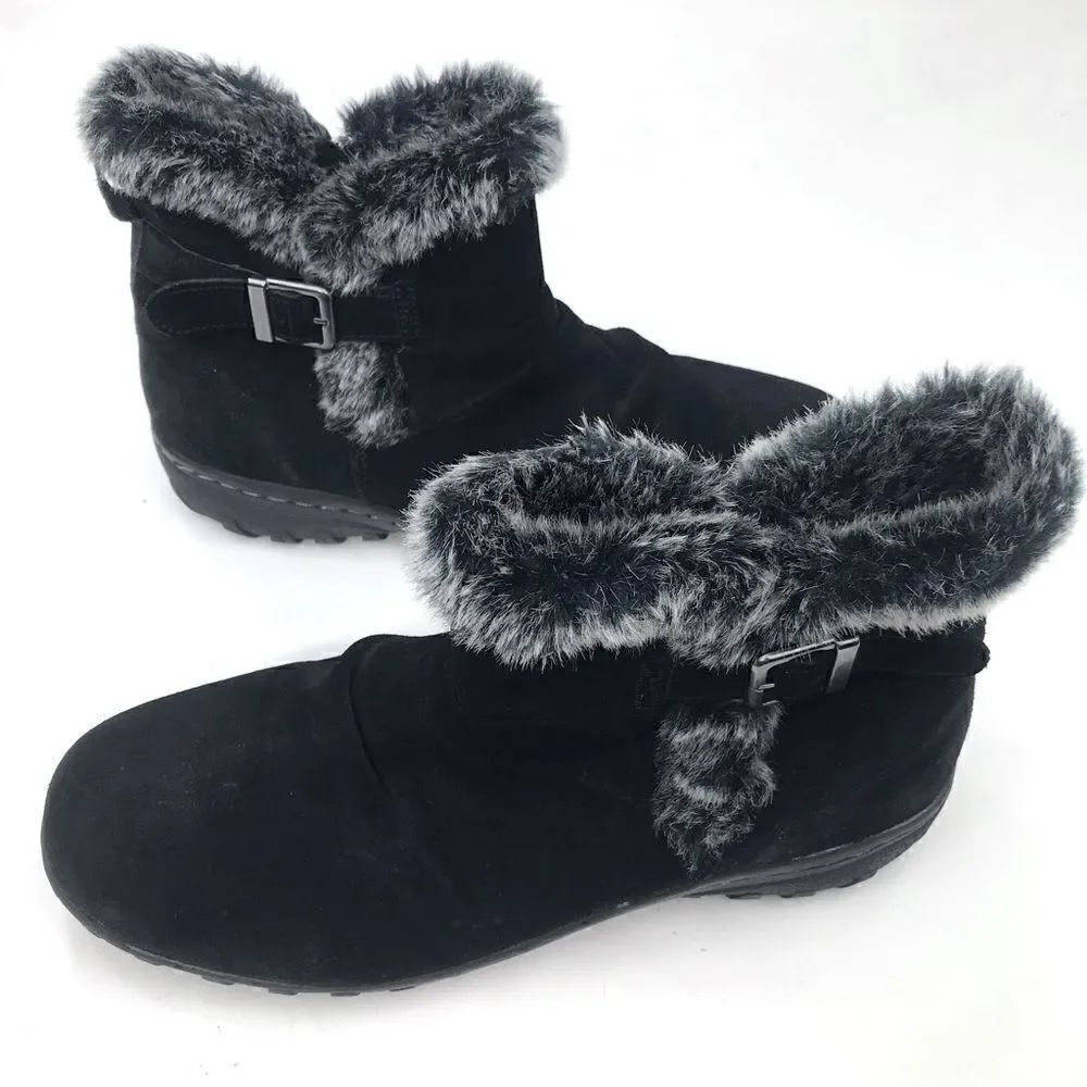 Khombu LINDSEY Black Suede Faux Fur Trim Buckle Side Winter Ankle Boots